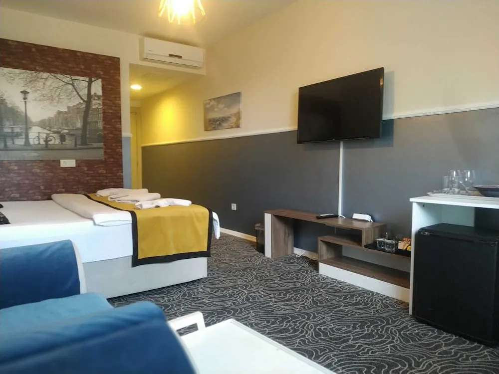 Deluxe Stüdyo, 1 Yatak Odası, Sigara İçilebilir