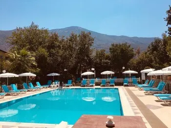 Yakamoz Hotel