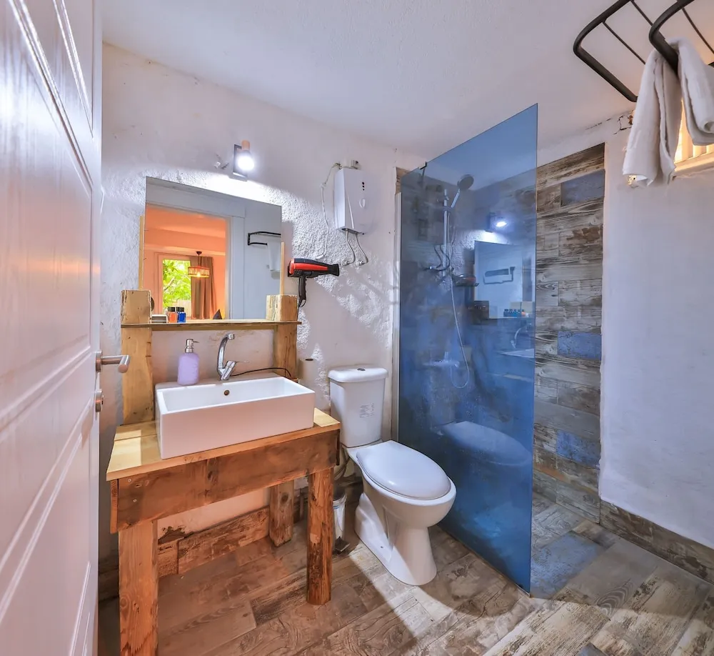 Traditional Tek Büyük Yataklı Oda, 1 Yatak Odası, Sigara İçilmez, Balkon