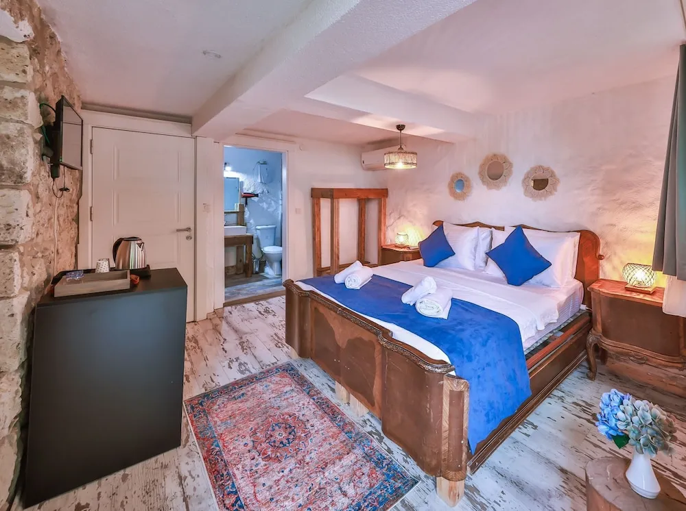 Traditional Tek Büyük Yataklı Oda, 1 Yatak Odası, Sigara İçilmez, Balkon