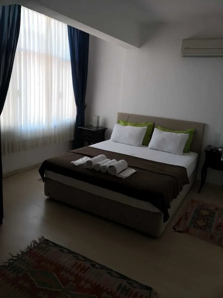 Economy Tek Büyük Yataklı Oda, 1 Büyük (Queen) Boy Yatak, Sigara İçilmez