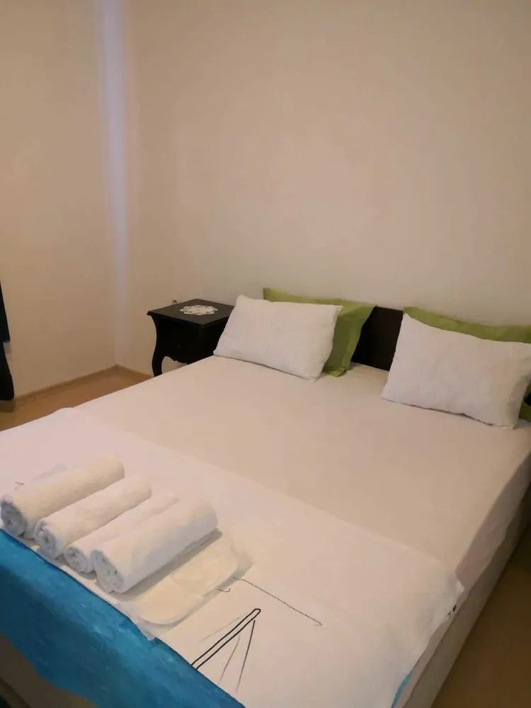 Economy Tek Büyük Yataklı Oda, 1 Büyük (Queen) Boy Yatak, Sigara İçilmez