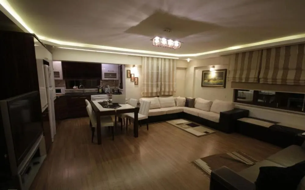 Standard Apart Daire, 3 Yatak Odası, Avlu Manzaralı