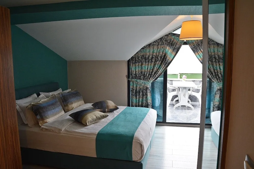 Deluxe Oda, Balkon, Deniz Manzaralı