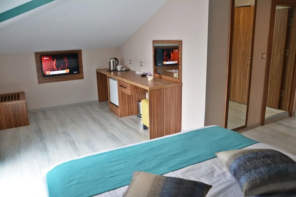 Deluxe Oda, Balkon, Deniz Manzaralı