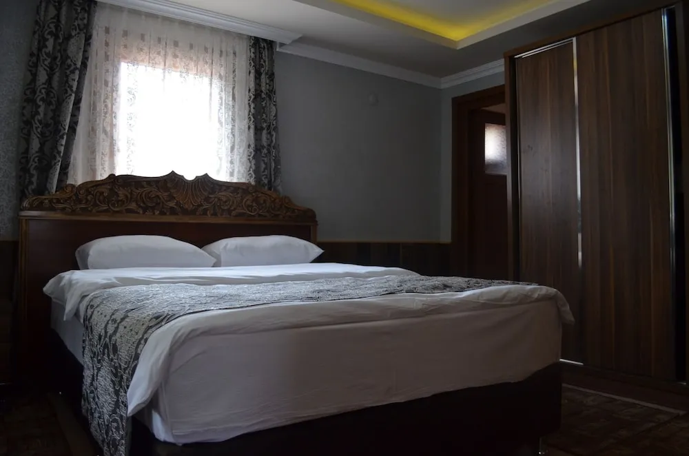 Tek Büyük Yataklı Oda, Balkon