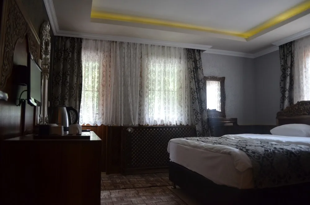 Tek Büyük Yataklı Oda, Balkon