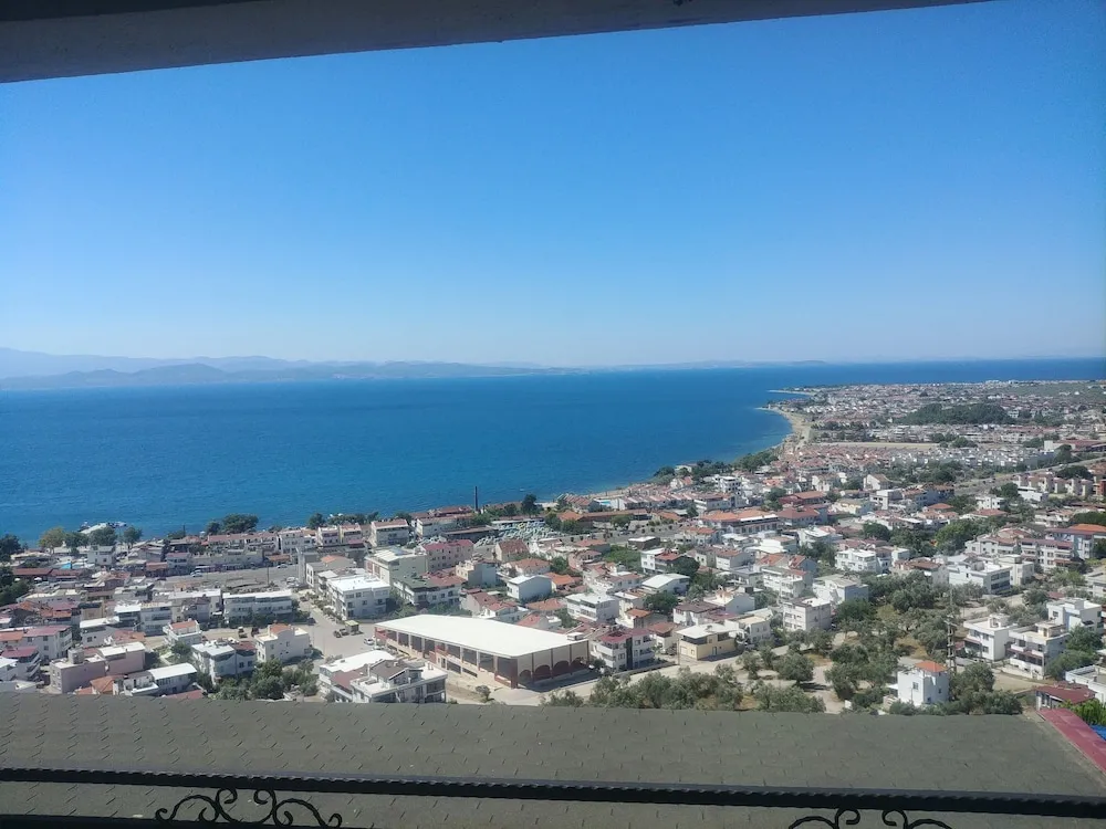 Family Tek Büyük veya İki Ayrı Yataklı Oda
