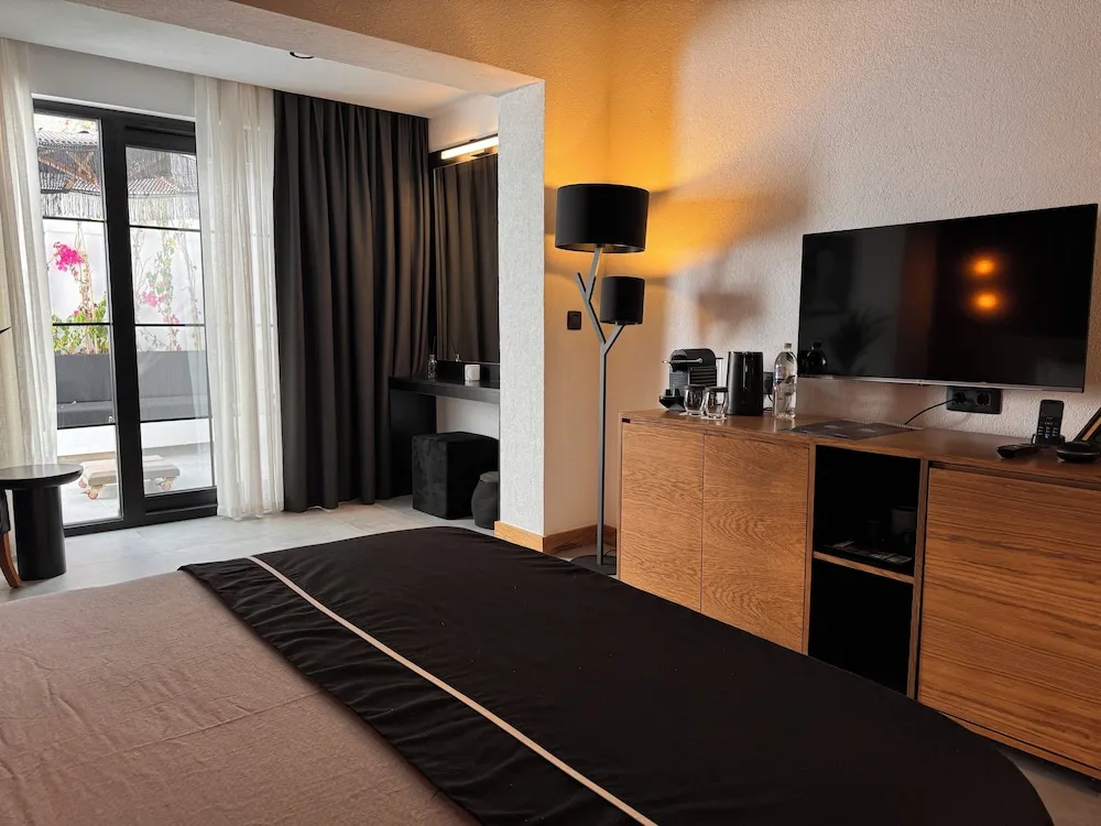 Deluxe Tek Büyük Yataklı Oda, Teras