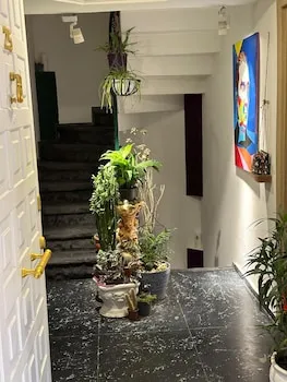 Mavilla Hotel