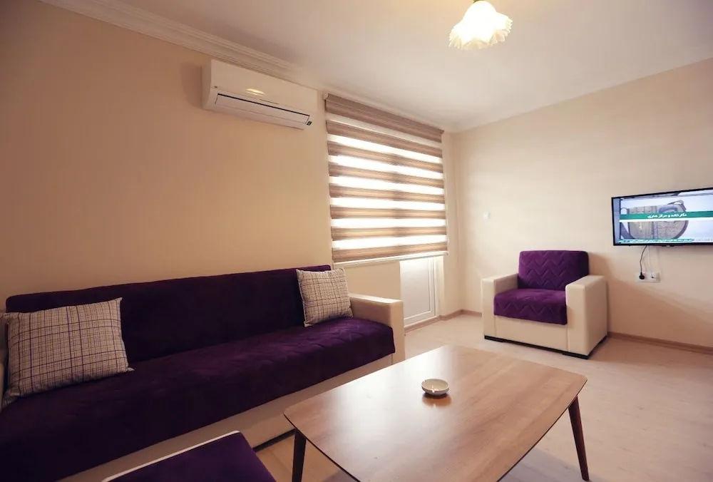 Apart Daire, Kısmi Deniz Manzaralı