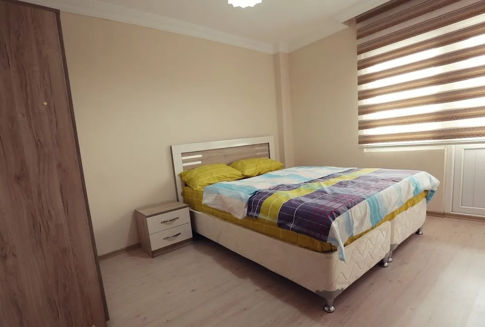 Apart Daire, Kısmi Deniz Manzaralı