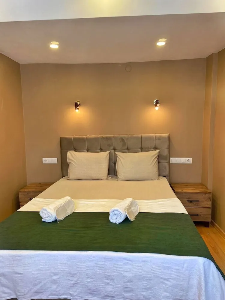 Comfort Tek Büyük Yataklı Oda