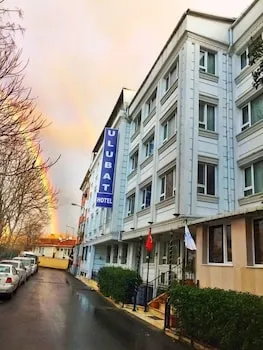 Ulubat Castle Hotel