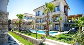 Avalon Boutique Hotel & Suites