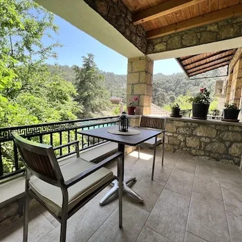 PluVia Boutique Hotel