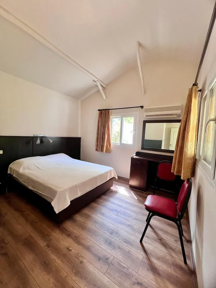 Romantic Tek Büyük Yataklı Oda, Veranda, Koy Manzaralı