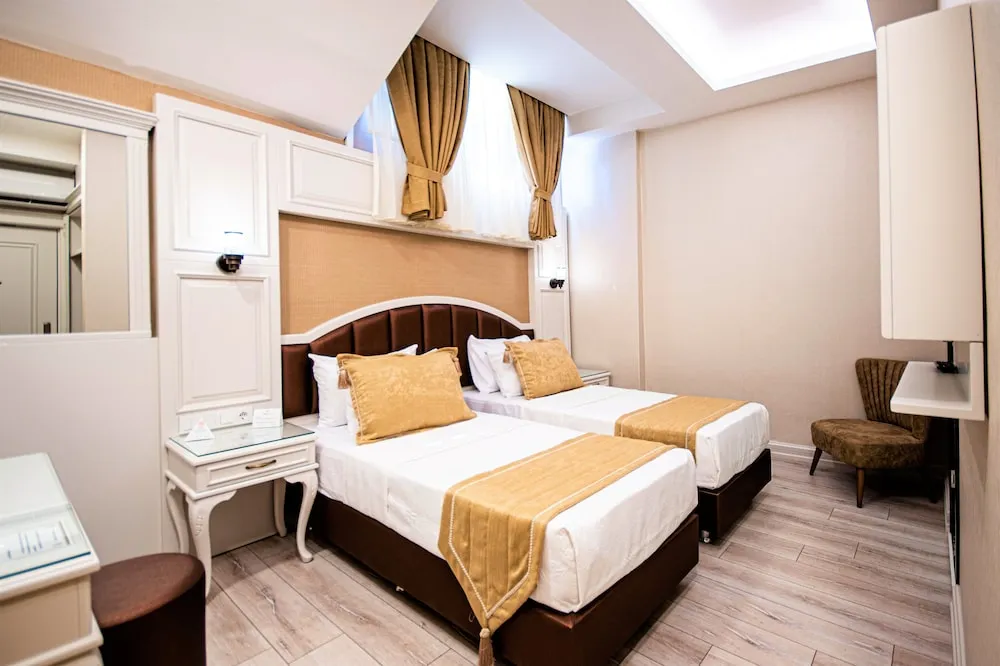 BASEMENT ROOM