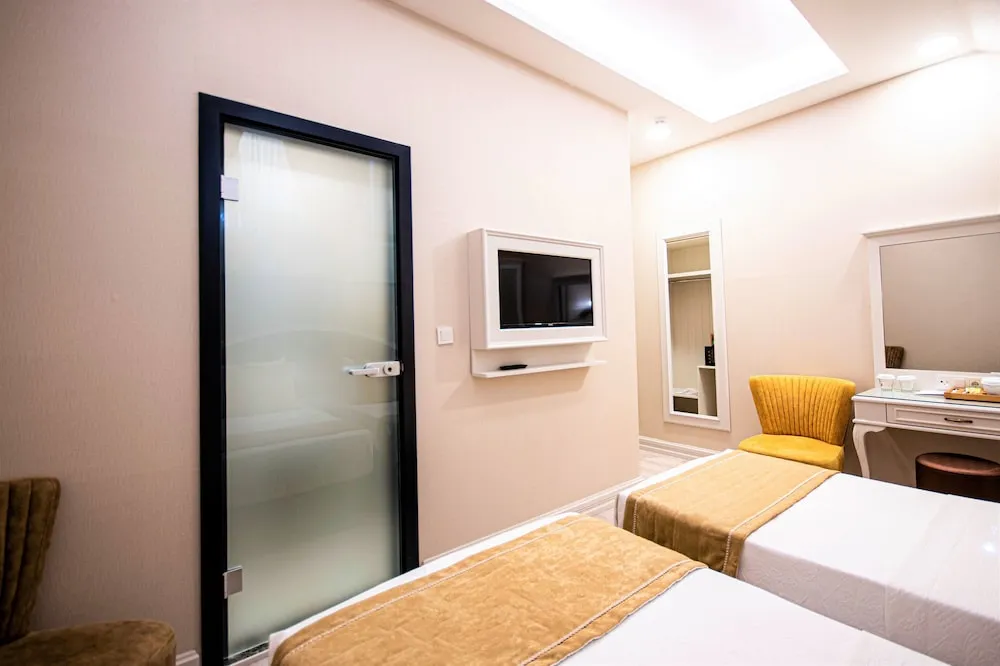 BASEMENT ROOM