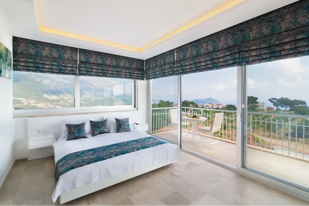 Deluxe Villa