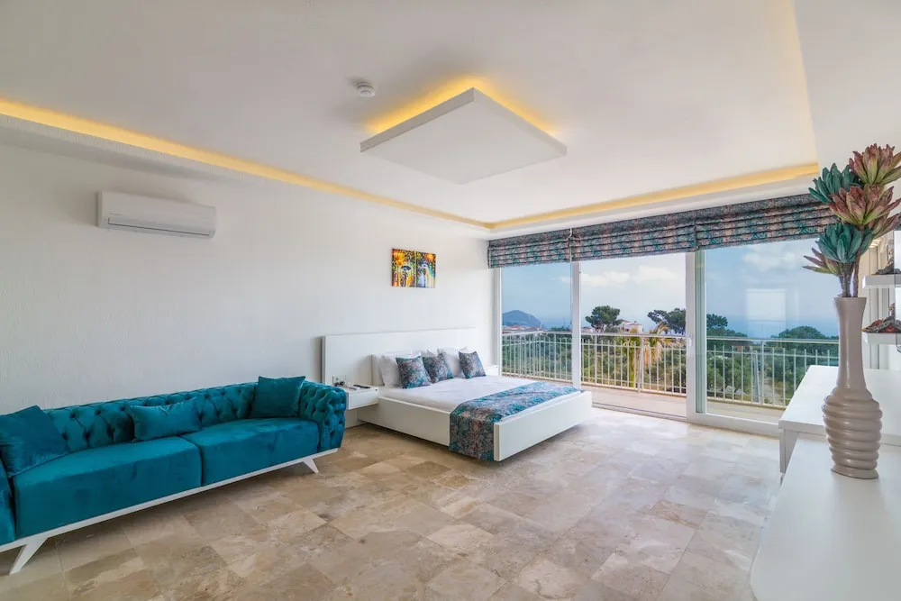 Deluxe Villa