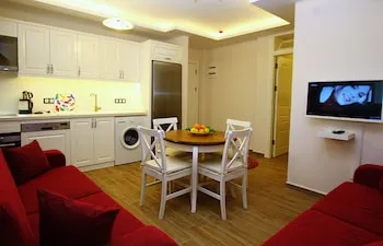 Çeşme Kale Taş Apart