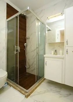 Çeşme Kale Taş Apart