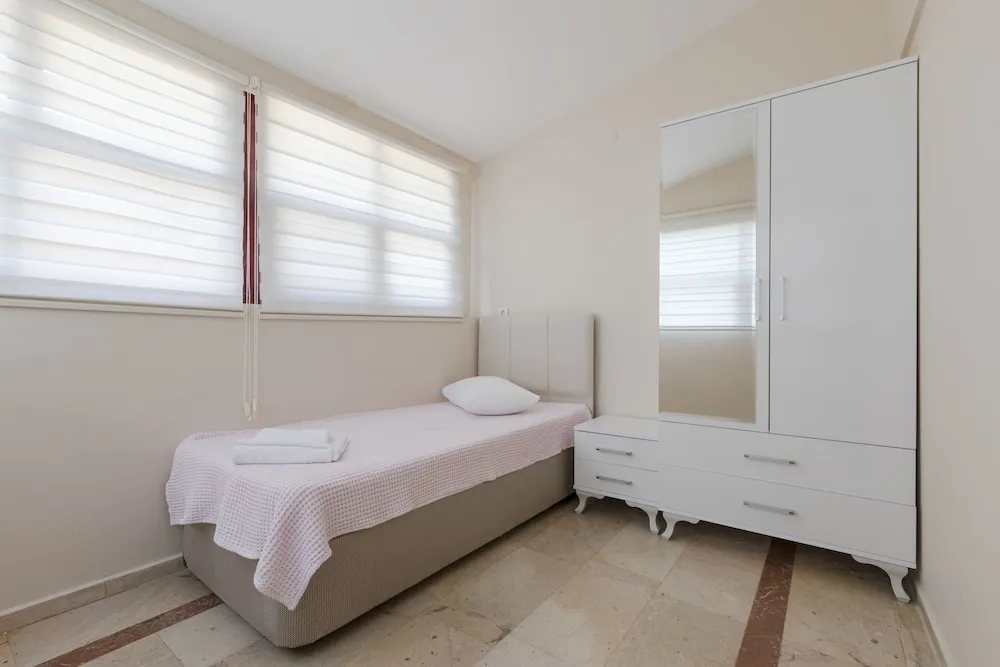 Standard Oda, 2 Yatak Odası, Kısmi Deniz Manzaralı
