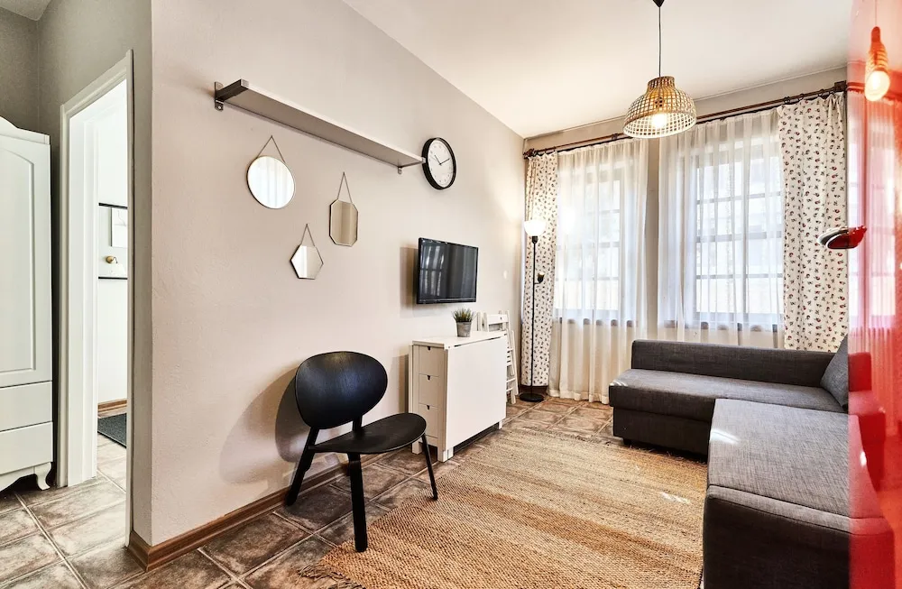 Basic Apart Daire, Mutfak, Bahçe Manzaralı