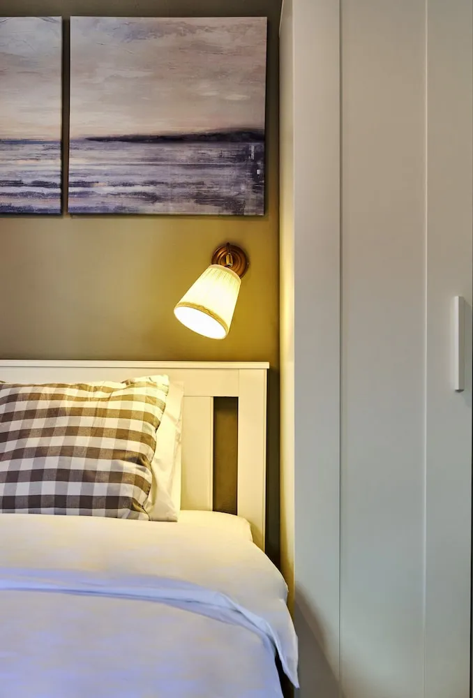 Basic Apart Daire, 1 Büyük (Queen) Boy Yatak, Mutfak, Bahçe Manzaralı