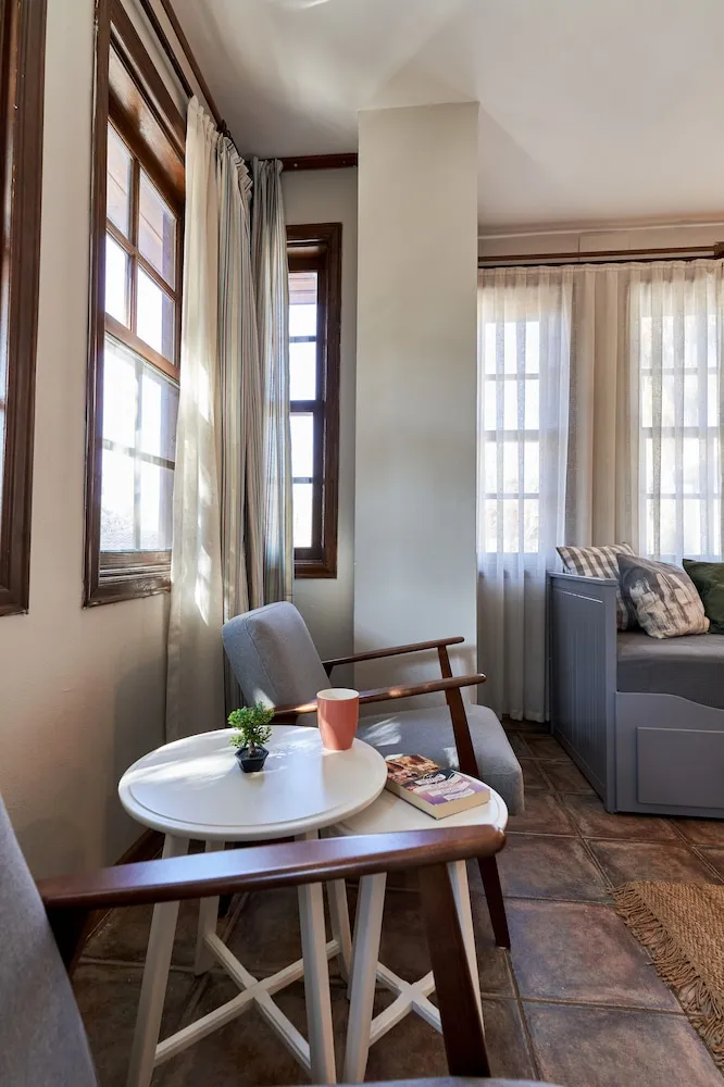 Exclusive Apart Daire, 1 Yatak Odası, Mutfak, Bahçe Manzaralı