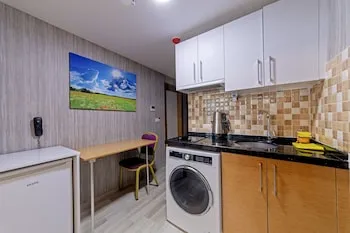 Royal Babil Suites
