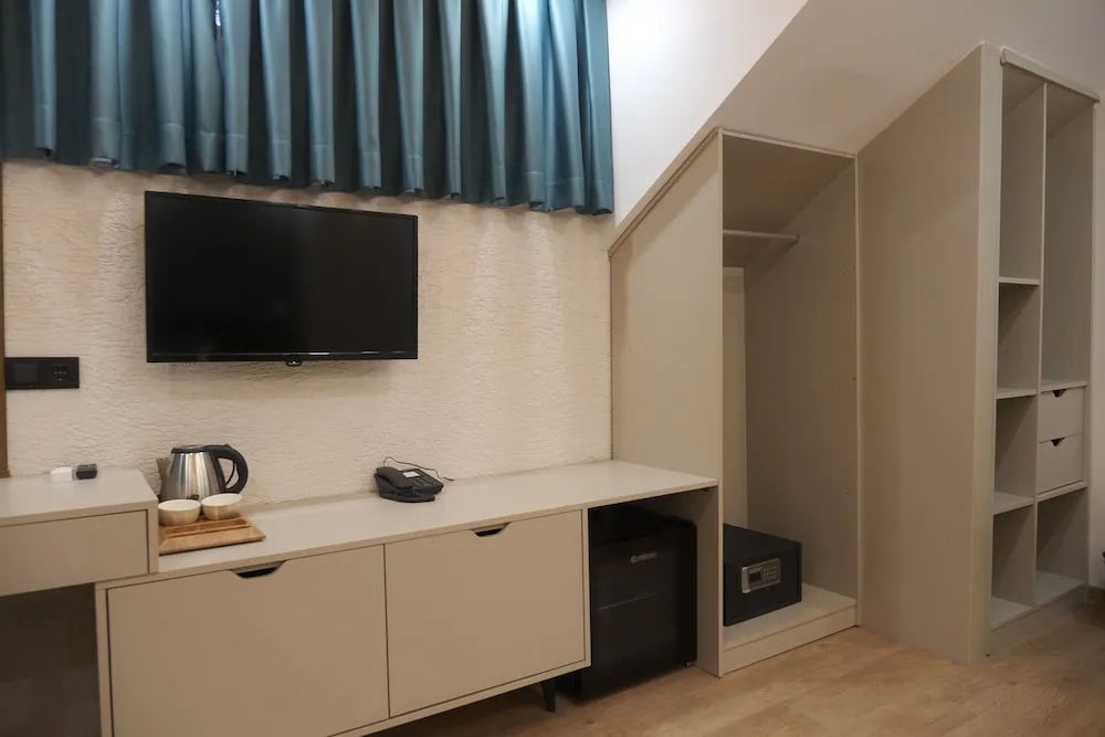 Superior Tek Büyük Yataklı Oda