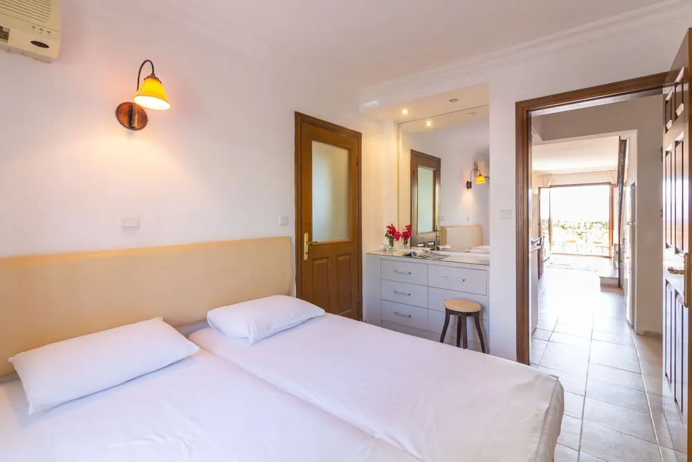 Premium Apartment No 12, 2 Bedrooms, Balcony, Sea View