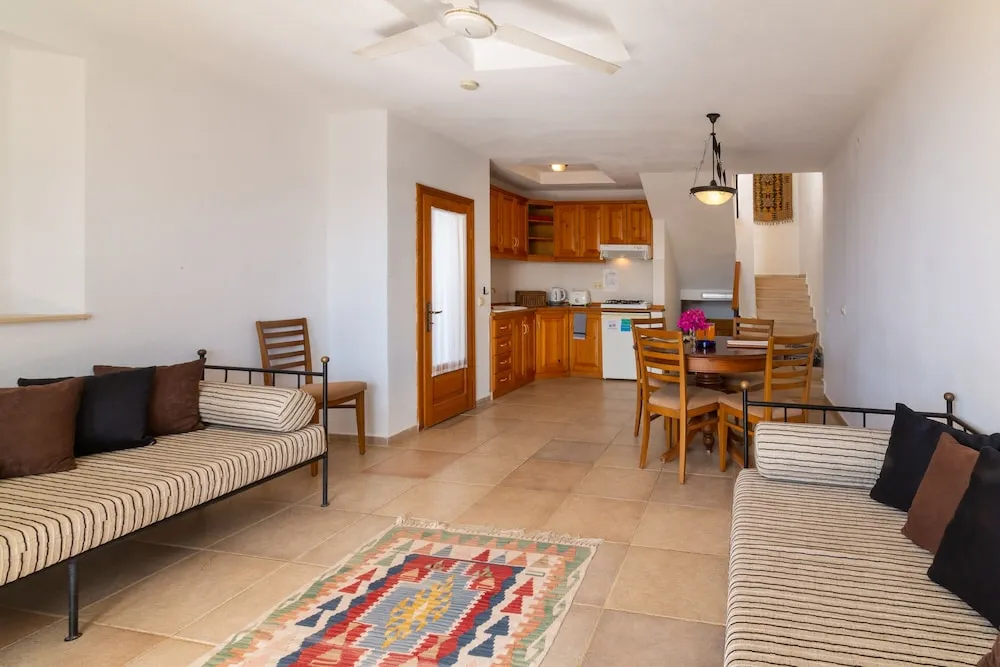 Premium Apartment No 17, 2 Bedrooms, Terrace, Bay View