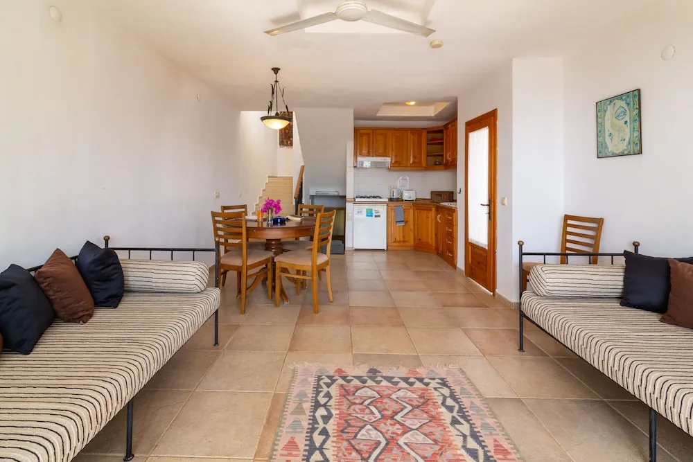 Premium Apartment No 16, 2 Bedrooms, Terrace, Bay View