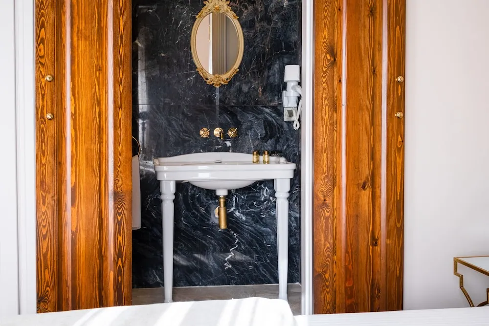 Deluxe Tek Büyük Yataklı Oda, Balkon