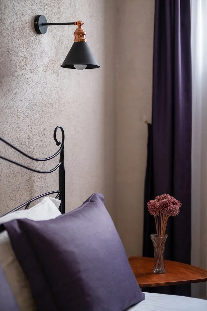 Economy Oda (Pencereli Bodrum Kat)