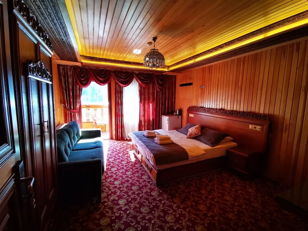 Deluxe Rooms