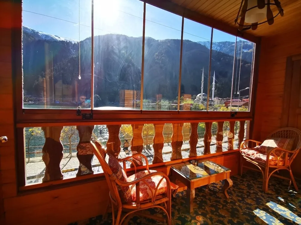 Deluxe Rooms