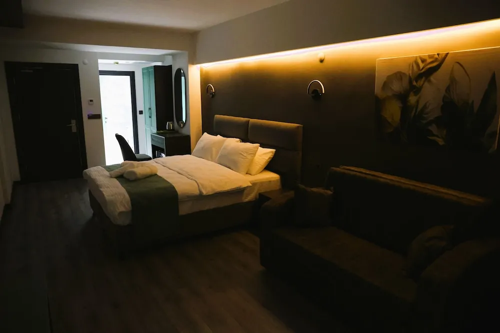 Deluxe Üç Kişilik Oda
