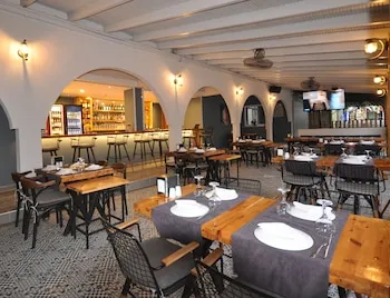 Lale Hotel