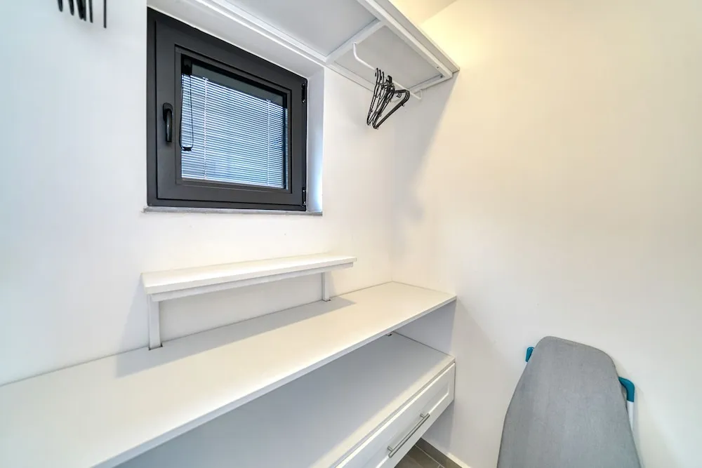 Deluxe Apart Daire, Denize Bakan