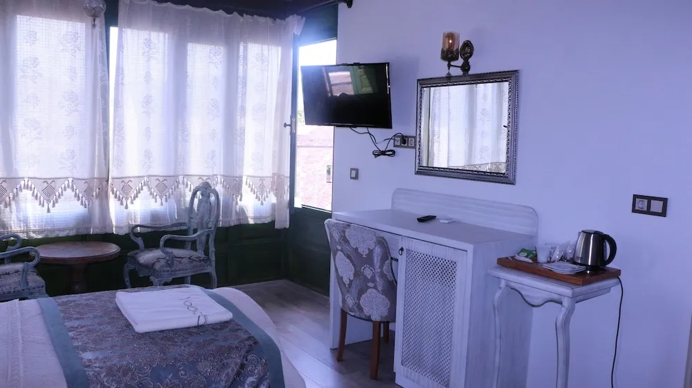 Design Tek Büyük Yataklı Oda