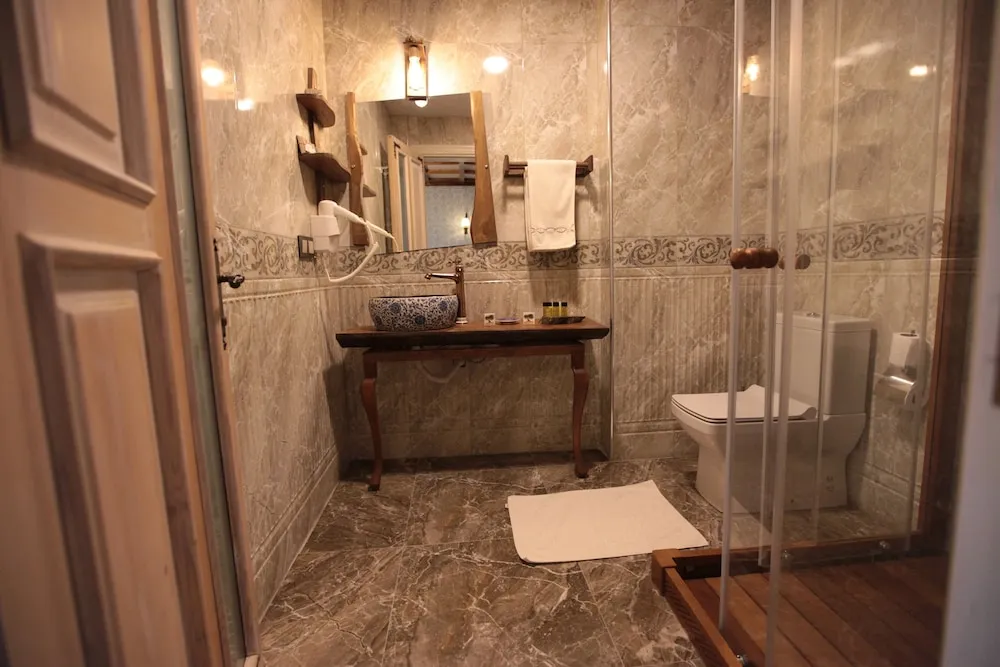 Design Tek Büyük Yataklı Oda