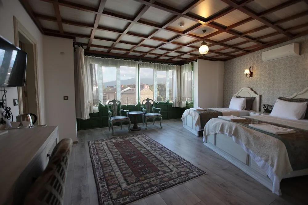 Luxury Üç Kişilik Oda
