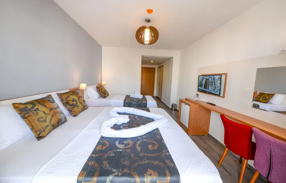 Deluxe Üç Kişilik Oda