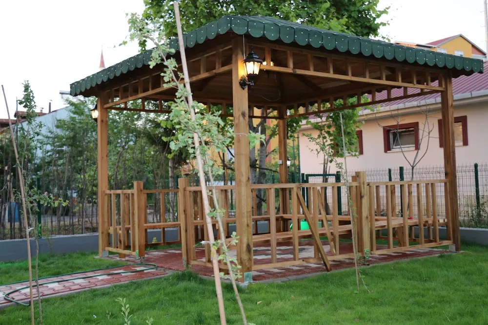 Bahçe