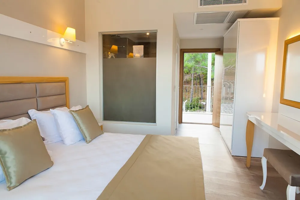 Deluxe Tek Büyük Yataklı Oda, Deniz Manzaralı