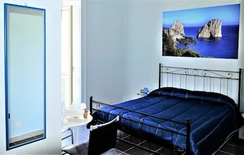 Napoli Station B&B
